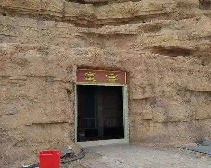 全国各地那些“又大又丑”的景点，到底烧掉了多少钱？-牛魔博客