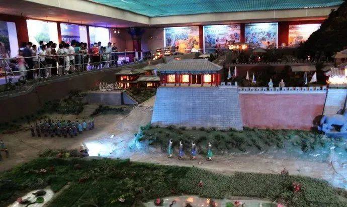 全国各地那些“又大又丑”的景点，到底烧掉了多少钱？-牛魔博客