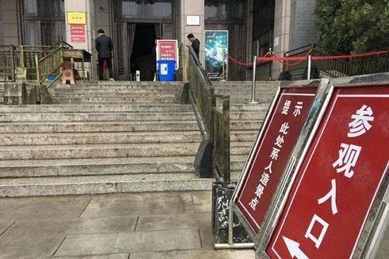 全国各地那些“又大又丑”的景点，到底烧掉了多少钱？-牛魔博客